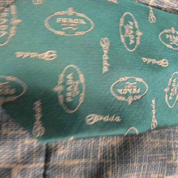 PRADA ITALY SILK NECK TIE. - Picture 5 of 5